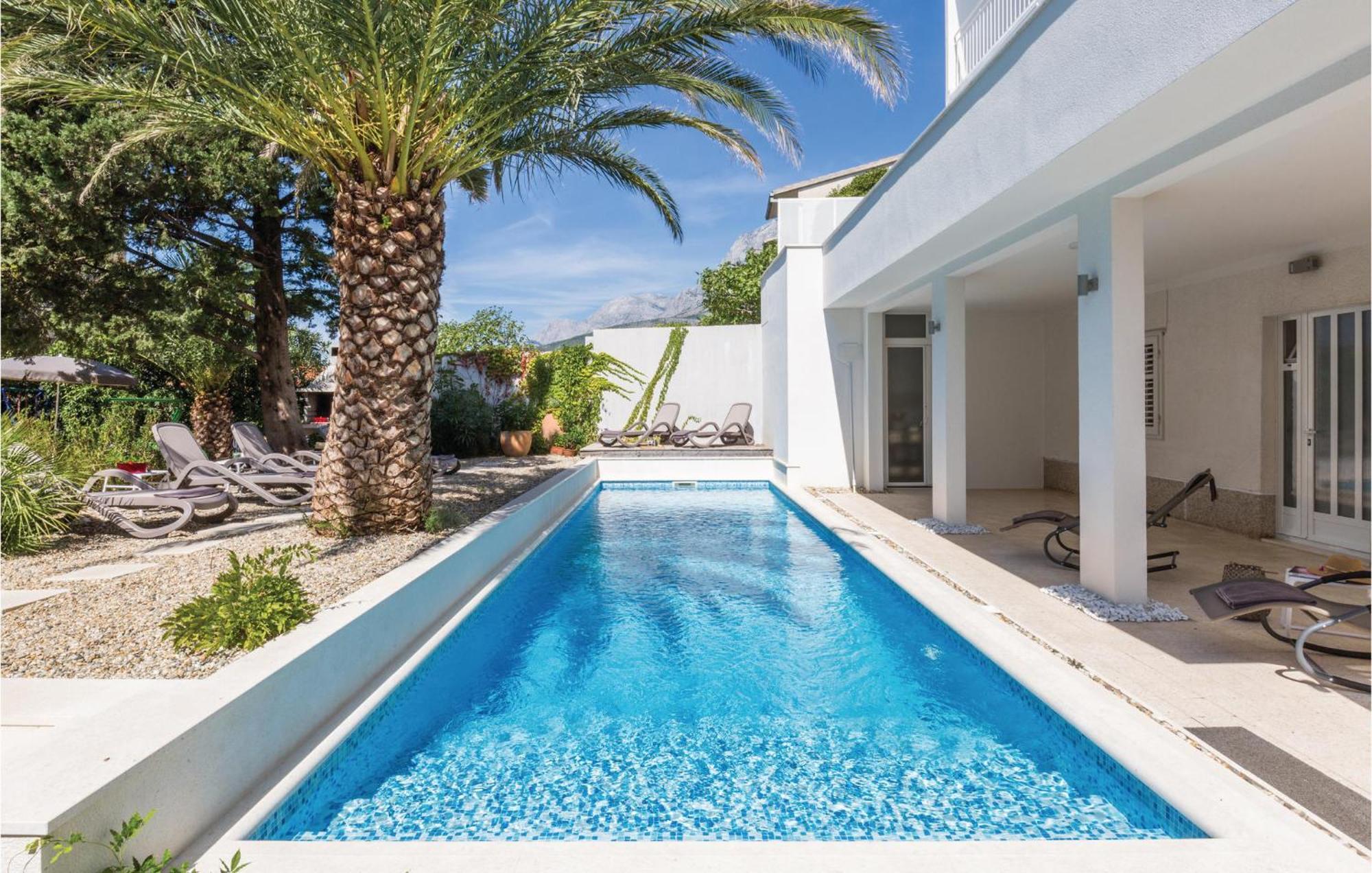 1 Bedroom Gorgeous Apartment In Makarska Exterior foto