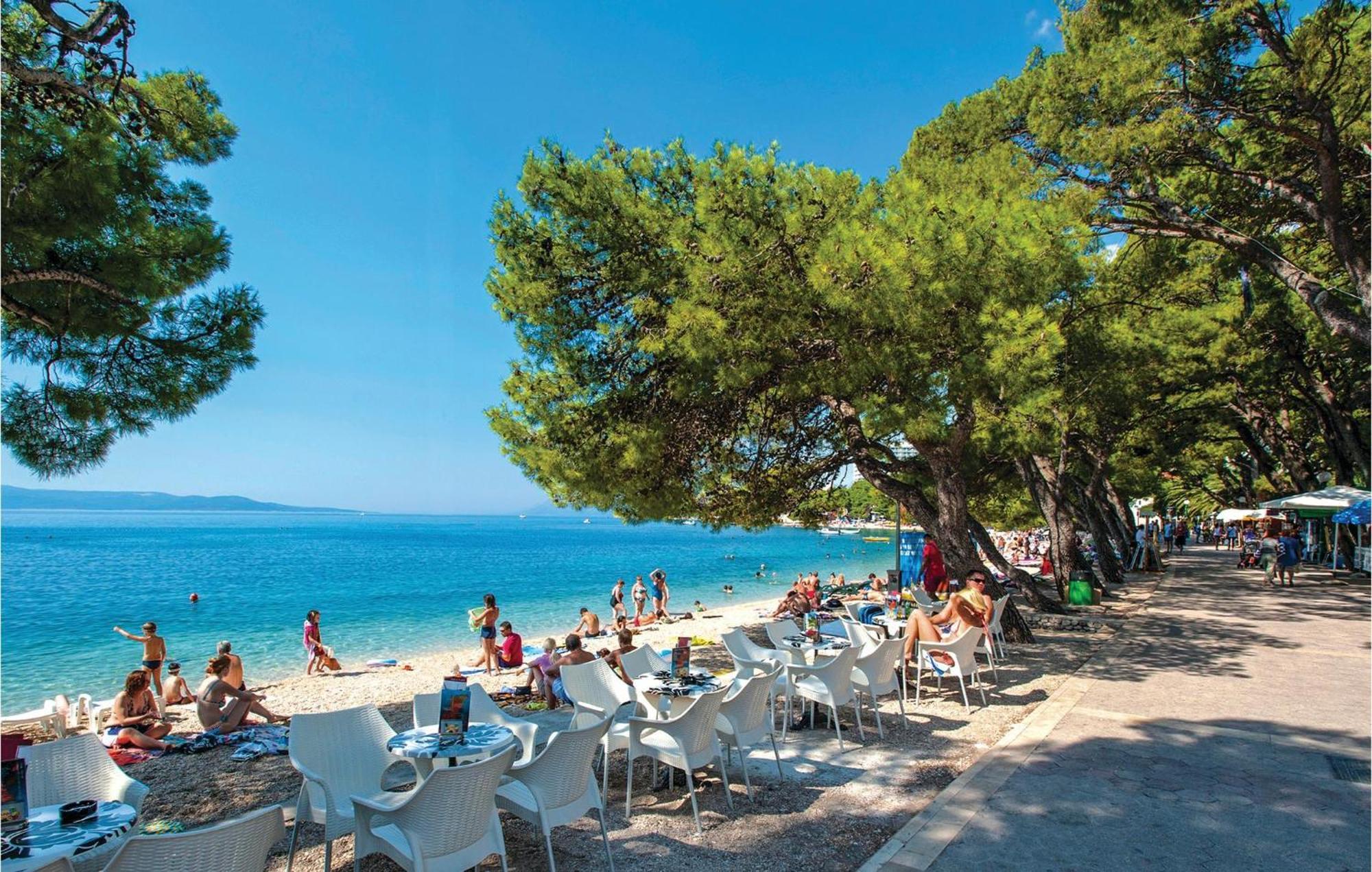 1 Bedroom Gorgeous Apartment In Makarska Exterior foto